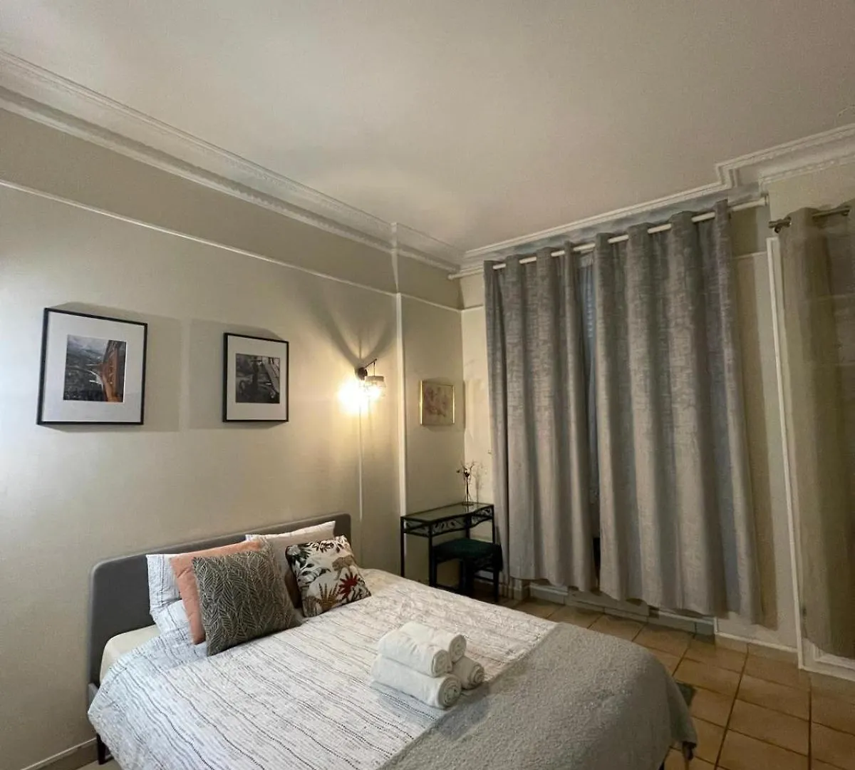 Gorgeous Place, Center Paris ,Close To Louvre Meusm And Eiffel Tour 0*,  Frankrijk